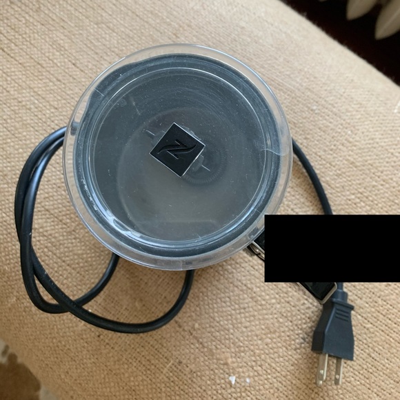 Nespresso Aeroccino Plus Milk Frother Discontinued - Picture 3 of 5